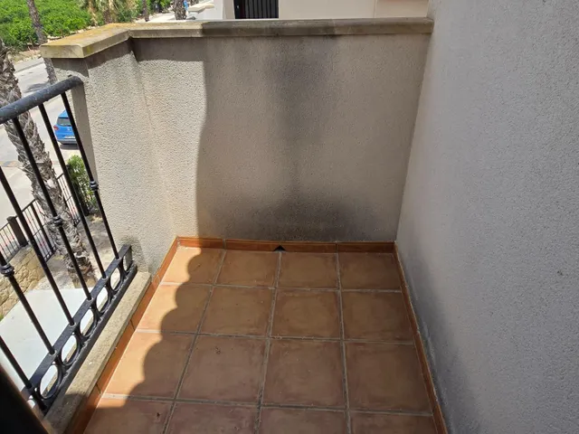 ADOSADO CON JARDÍN Y PISCINA COMUNITARIA EN CAMPO DE GOLF — 16