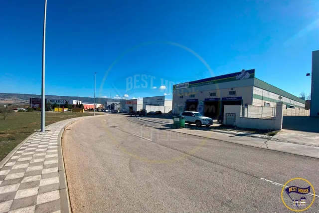 NAVE INDUSTRIAL EN VENTA EN EL SEPES