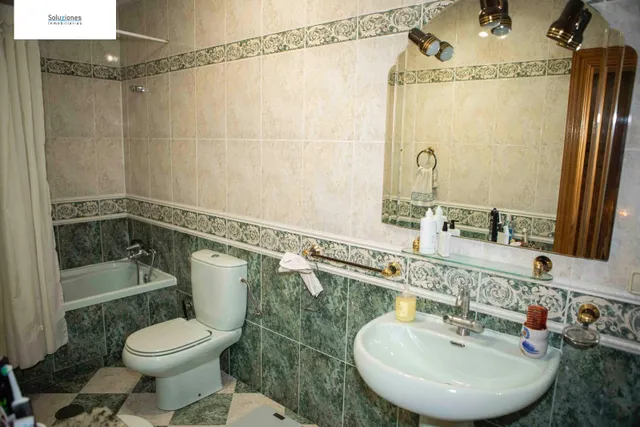 Impresionante Casa en San Pablo, Albacete - Espacio y Comodidad — 50