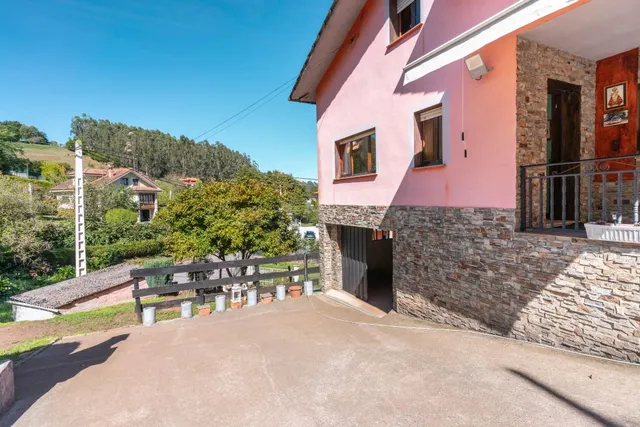 Precioso chalet en un entorno rural con gran parcela a solo 10 minutos de Oviedo — 5