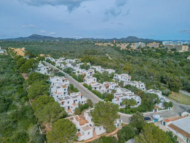 Complejo Vacacional con 118 apartamentos + zonas de ocio y a - foto 3