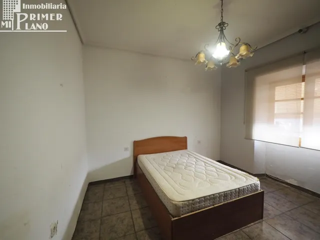 Amplia Casa en Tomelloso a Reformar por €120,000 — 7