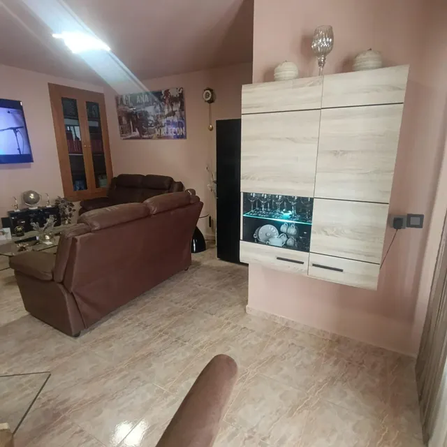 Para entrar a vivir y completamente equipado — 21
