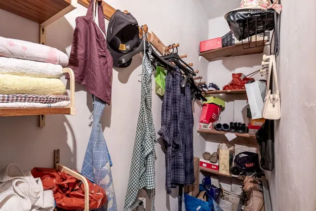 Piso de gran tamaño con múltiples posibilidades en  Peligros — 21