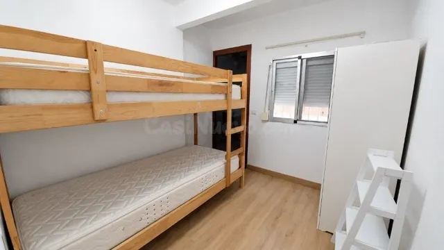 PISO EN ALQUILER CORTA TEMPORADA – ZONA CARLOS DE HAYA EXCLU - foto 3