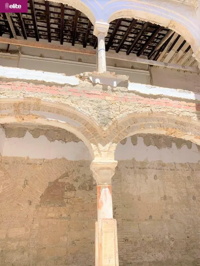 OPORTUNIDAD DE INVERSION MAGNIFICO PALACETE SEÑORIAL  EN EL CENTRO — 7
