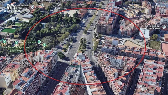 OPORTUNIDAD DE INVERSIÓN!!!- PISO CON PK INCLUIDO - ALQUILADO - NOU MOLES — 8