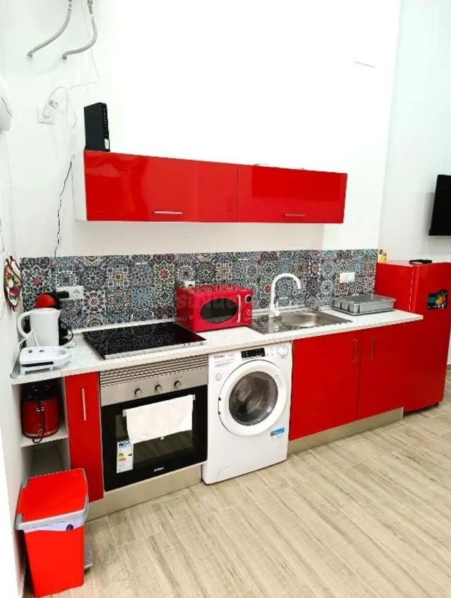 LOCAL COMERCIAL COMO VIVIENDA — 5