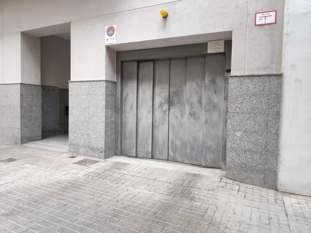Plaza de garaje grande + trastero - foto 3