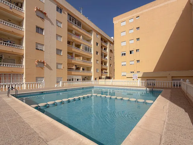 Centro! Encantador Atico con gigantesca terraza e impresionantes vistas panorámicas y a laguna rosa + Piscina comunitaria — 11