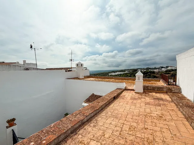 Casa Independiente en pleno Casco Antiguo. — 42