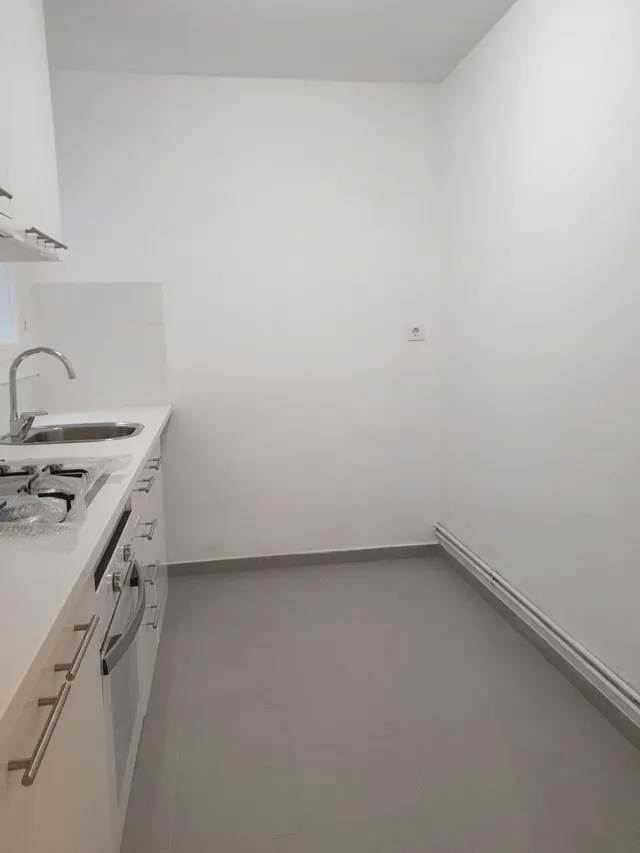 Turó Park  - Piso totalmente reformado , tres habitaciones , ascensor , calefacción — 21