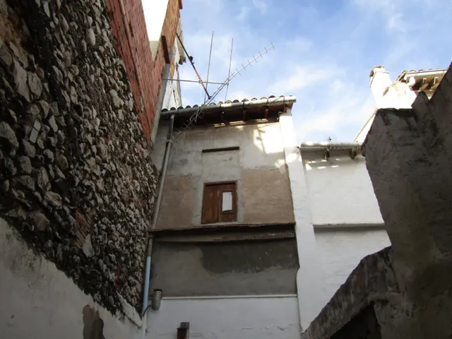 BENIPEIXCAR - CASA DE PUEBLO PARA REFORMAR - SE VENDE — 12