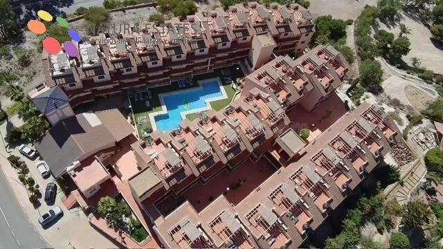 INVERSION SEGURA. APARTAMENTO DE 2 DORMITORIOS Y 1 BAÑO EN L - foto 2