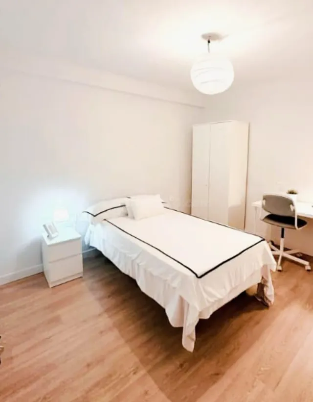 SE ALQUILAN habitaciones PARA LARGA TEMPORADA - foto 5