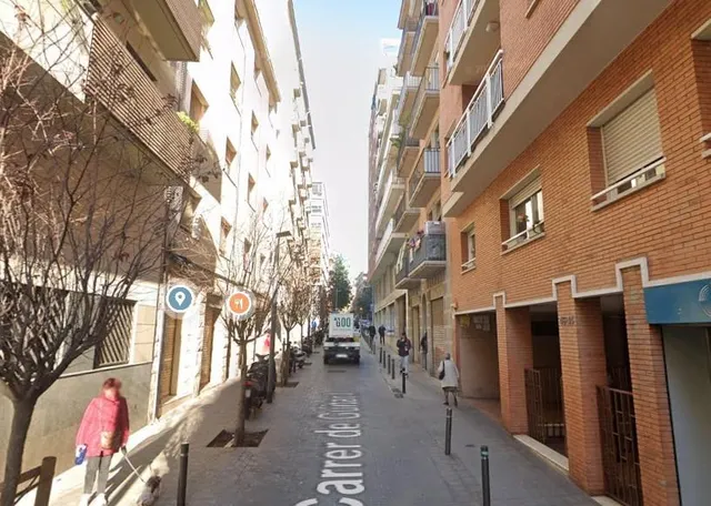 Garaje en venta en Calle de Guitard — 12