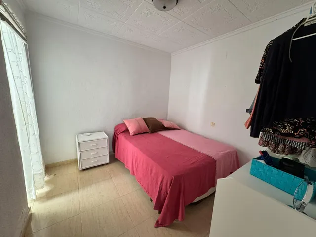 Torreta 2, bungalow bajo,sin vecinos,esquina 2 habs,dos jardines amplios 129.900€ — 3