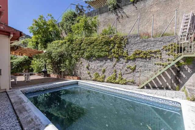 Chalet en Pinos Genil — 2