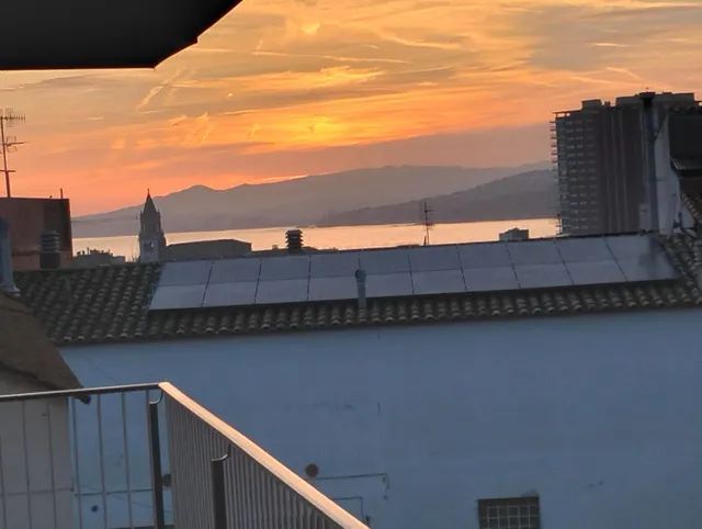 Buen apartamento con buena terraza, cerca del centro de Palamos — 45