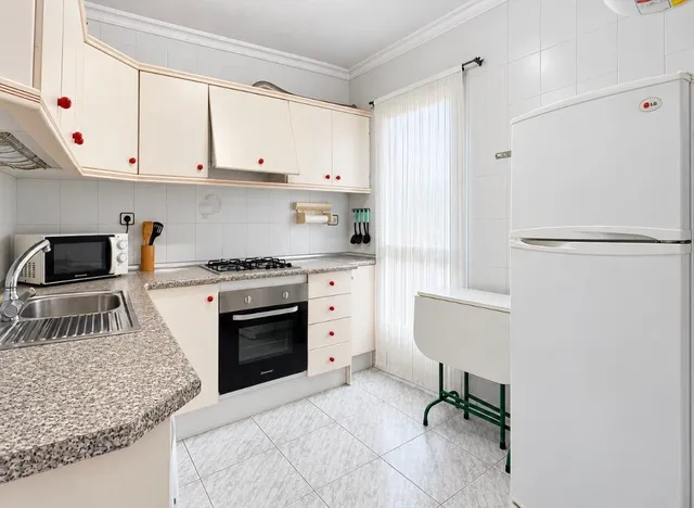 Dúplex de 4 dorm. y garaje en Torre de la Horadada – A 150 metros de la playa — 14