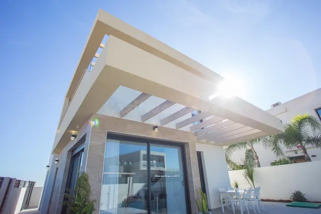 FANTASTICO CHALET DE OBRA NUEVA EN LOS MONTESINOS, ALICANTE, - foto 5