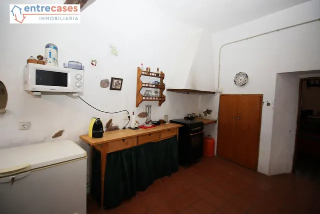 CASA DE PUEBLO EN FAURA ESPACIOSA MUCHAS POSIBILIDADES PRECIO REBAJADO — 25
