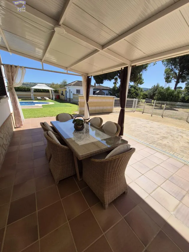 SE VENDE ESTUPENDO CHALET EN ARCOS DE LA FRONTERA (CARRETERA ARCOS - EL BOSQUE) — 37