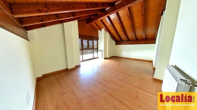 Chalet: amplitud, luz y carácter junto a la costa cántabra — 31