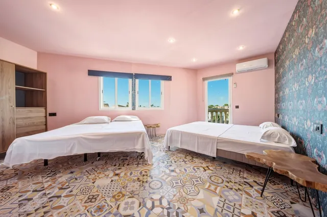 ESPECTACULAR VILLA CON PISCINA, 6 DORMITORIOS EN SUITE Y VISTAS AL MAR EN SA TORRE — 25