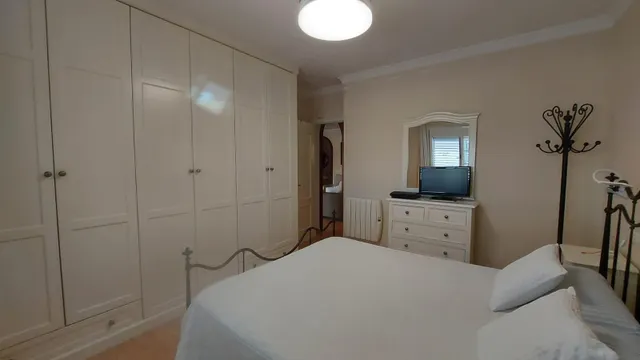 Piso bajo con sotano en residencial Conde Barcelona — 12