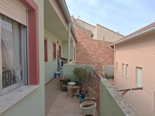 Amplia vivienda con gran garaje, patio y excelente luminosidad — 19