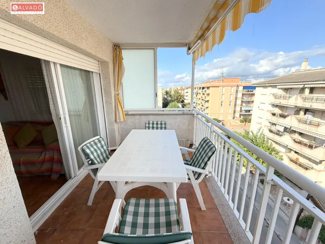 ¡ATICO A 200M DEL PASEO MARITIMO CON 2 PLAZAS DE PARKING! - foto 2