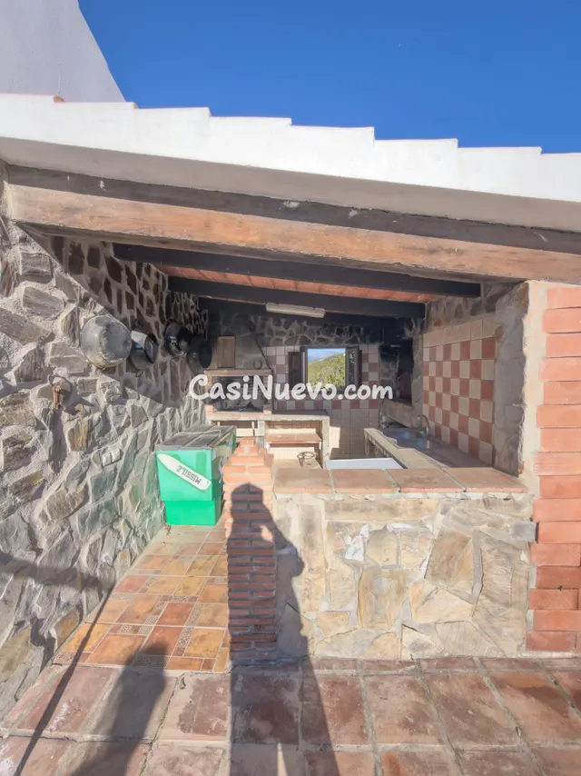Casa de Campo con Exclusivas Vistas y Terreno Amplio.