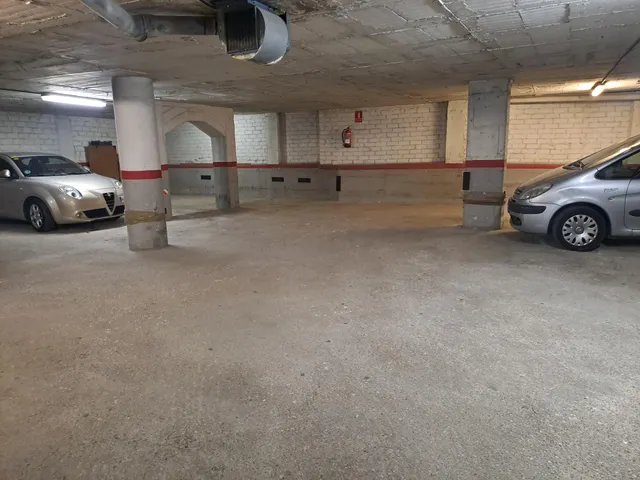 PLAZA DE APARCAMIENTO EN VENTA. — 2