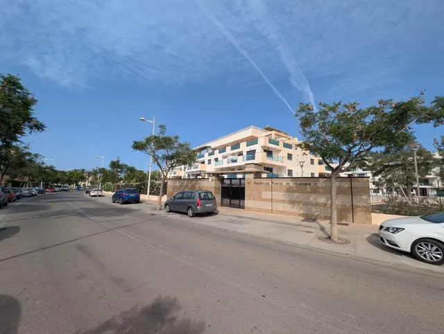 Se vende piso en residencial PUERTA ALCAZABA I con garaje y 