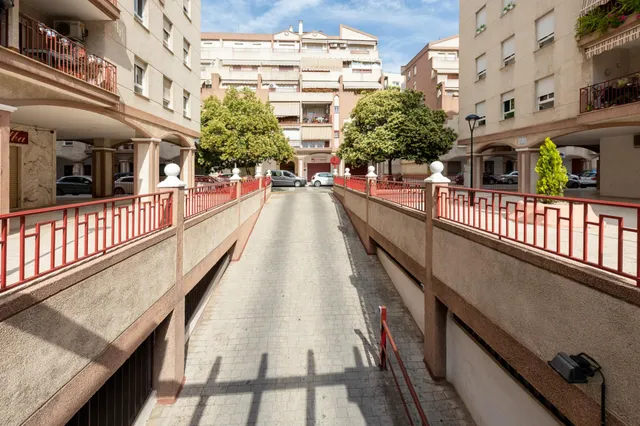Plaza de garaje en Villarejo. — 28