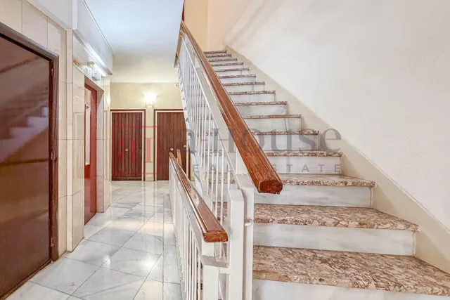 PISO RECIÉN REFORMADO CON GRAN BALCÓN EN L' EIXAMPLE — 34