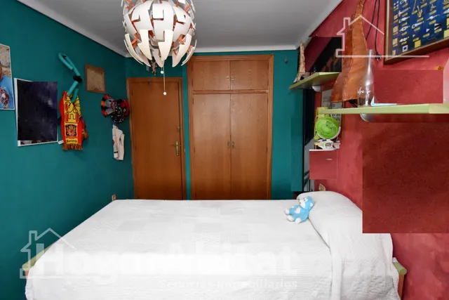Espacio, luz y tranquilidad familiar en este amplio adosado con garaje — 19