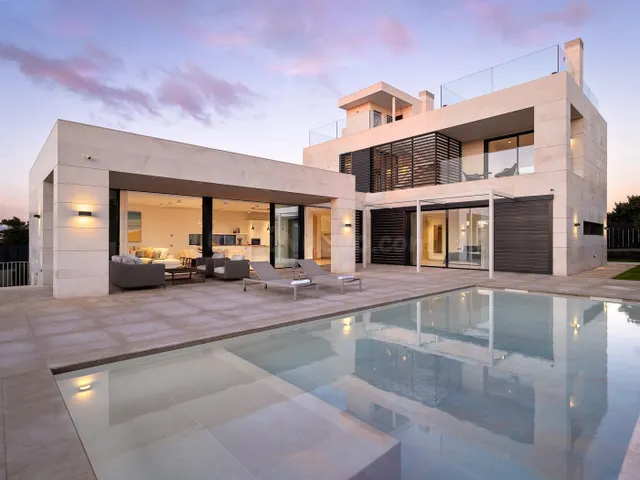 Moderne neubau Villa in Puig de Ros — 2