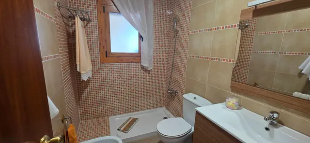 CASA SEMIREFORMADA COMODIDAD SIN ESCALERA — 23