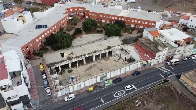 SE VENDE PARCELA URBANA 1000 M2 EL CALERO