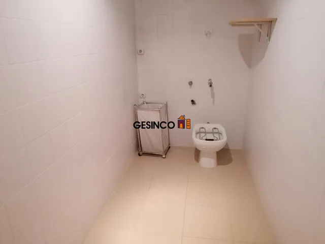 LOCAL COMERCIAL DE GRAN TAMAÑO EN ALQUILER EN ONTINYENT — 16