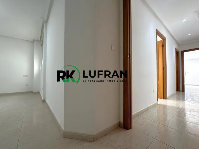 ÁTICO A LA VENTA CON VISTAS AL CASTILLO EN AVENIDA JIJONA - ALICANTE — 22