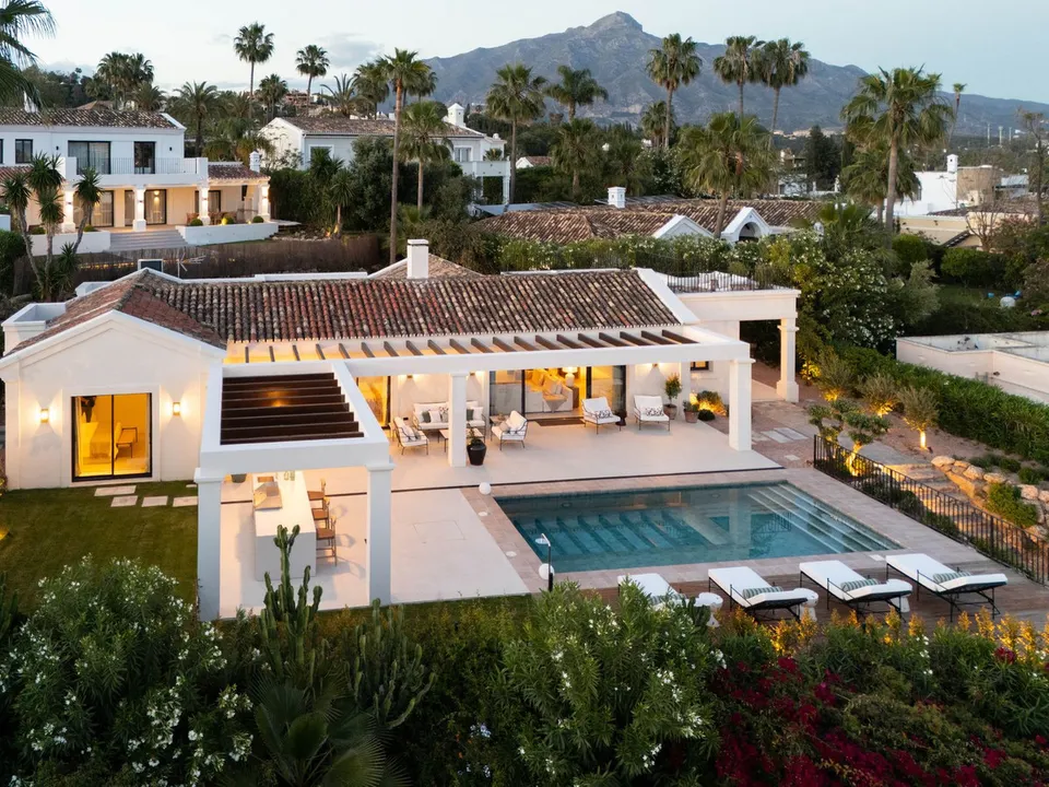 Chalet 4 habitaciones 241m² en venta - Marbella