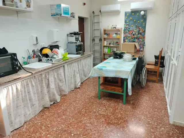 SE VENDE LOCAL COMERCIAL EN PUERTO REAL , ZONA BARRIADA 512 — 10
