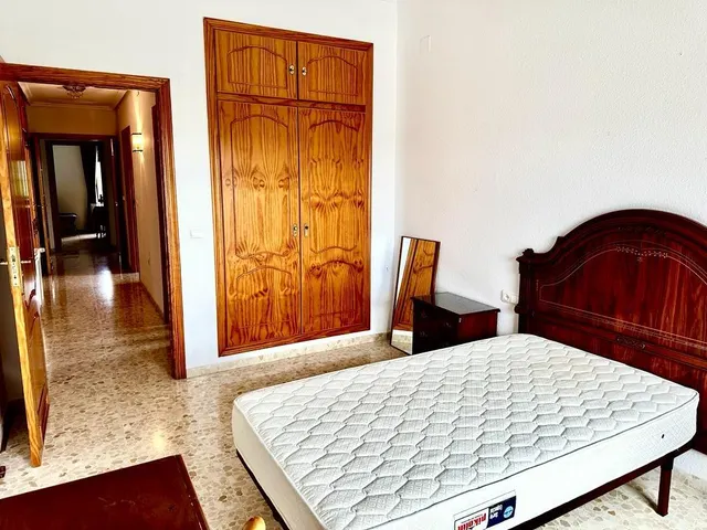Piso 5 habitaciones 220m² en alquiler - Carrerra del Caballo — 25