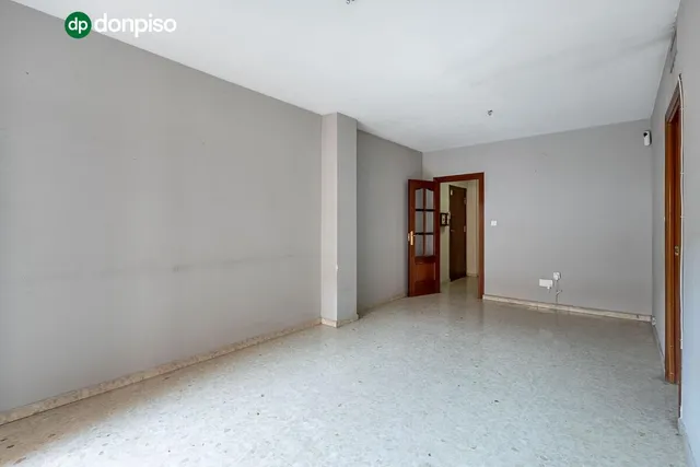 Espacio, luz y comodidad en una vivienda con grandes posibilidades en zona Alcampo — 7