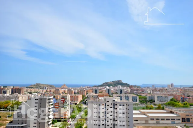 ¡vistas al mar! alto, amplio y exterior en urbanización con parking y piscina — 14