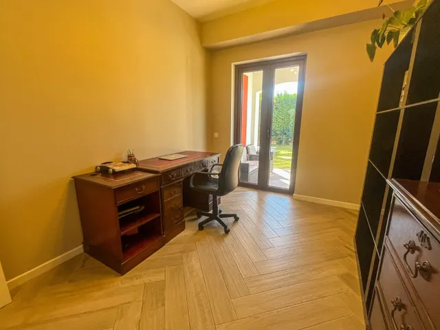 Villa 4 habitaciones 225m² en venta - Sierra cortina — 24