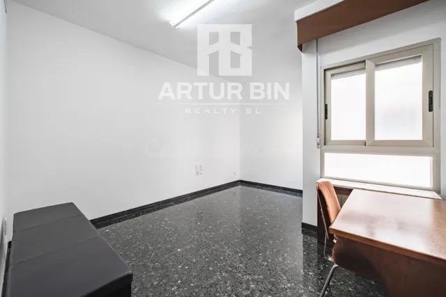 Piso 3 habitaciones 153m² en venta - Sant Francesc — 6